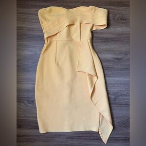 Elegant One-Shoulder Yellow Dress